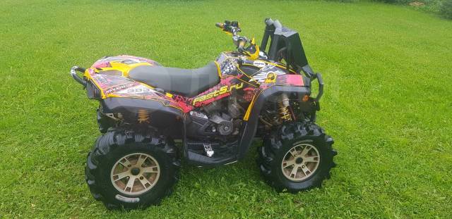 BRP Can-Am Renegade 800. ,  \,   