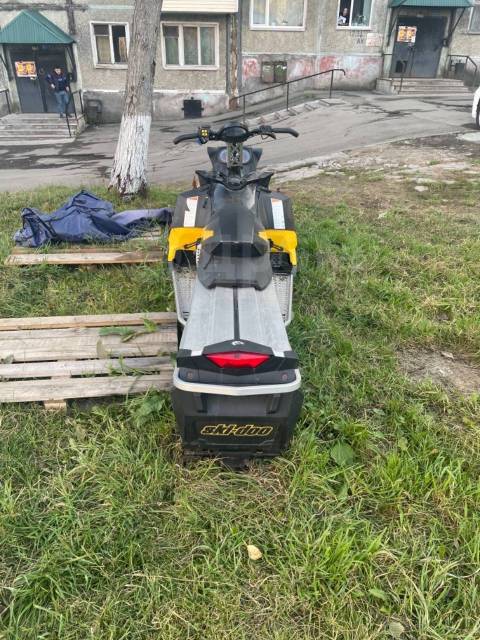 BRP Ski-Doo Summit X. ,  ,   