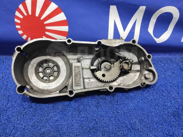 Крышка вариатора honda. Крышка вариатора Honda lead 90. Крышка вариатора Хонда лид 90. Крышка вариатора Хонда Леад 90. Крышка вариатора lead 90