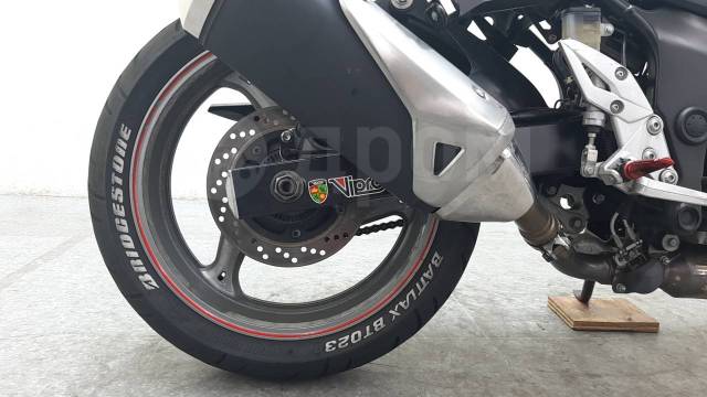 Suzuki GSR 750. 750. ., , ,   