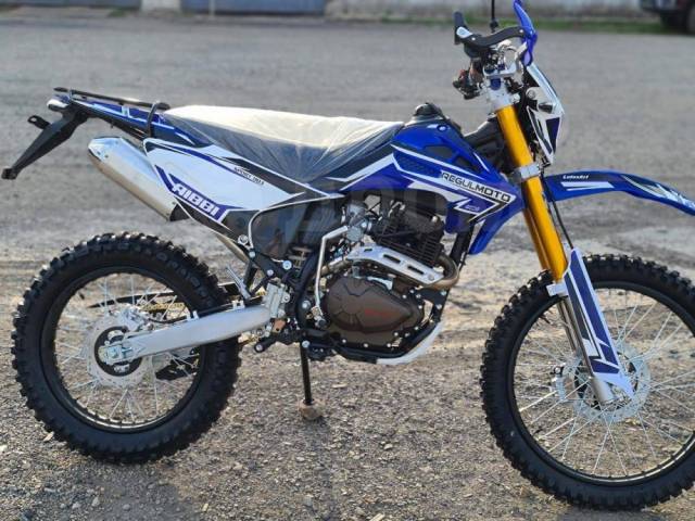 Как снять сиденье на регулмото спорт 003 Regulmoto ZF-KY 250 Sport-003, 2022, 250 куб. см. 4х тактный, без пробега, испра