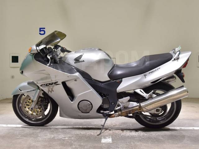 Honda CBR 1100XX. 1 100. ., , ,  .     