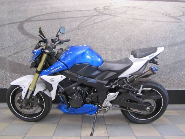 Suzuki GSR 750a РѕР±РѕРё