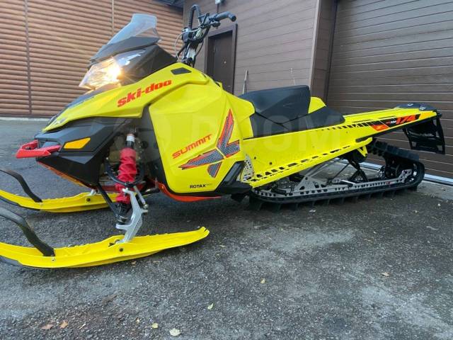 BRP Ski-Doo Summit X T3. ,  ,   