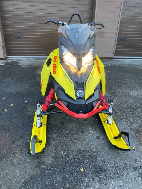 BRP Ski-Doo Summit X T3. ,  ,   