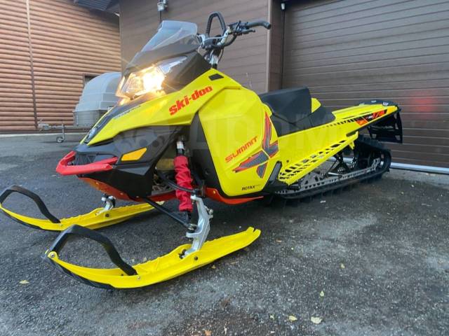 BRP Ski-Doo Summit X T3. ,  ,   