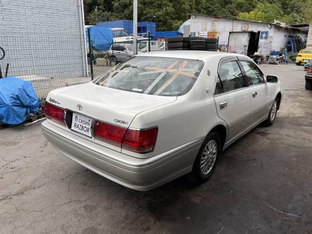 Toyota crown jzs179