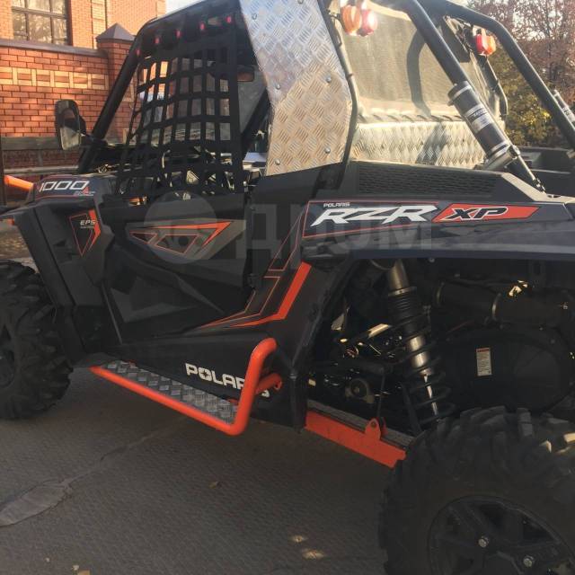 Polaris Ranger RZR. ,  \,   