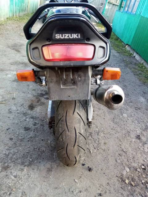 Suzuki GSX-R 1100. 1 100. ., ,  