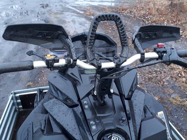 BRP Ski-Doo Summit X. ,  ,   