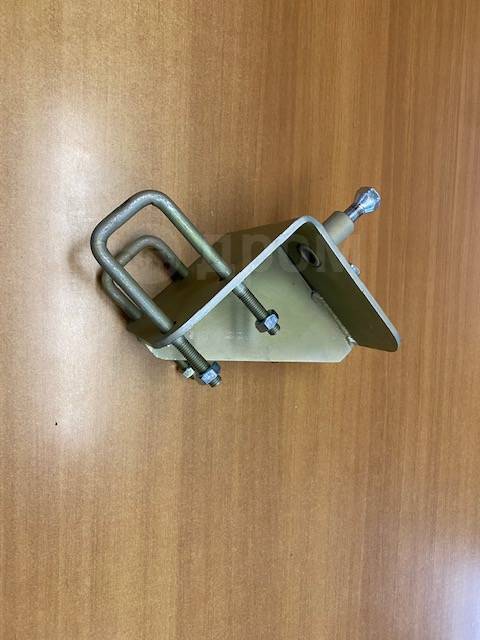Крепление запасного колеса, новый, в наличии. Цена: 2 500₽ в Красноярске