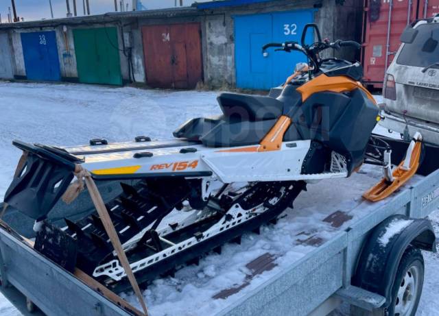 BRP Ski-Doo Summit X. ,  ,   