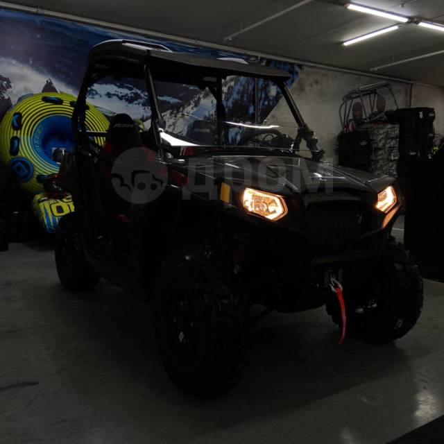 Polaris RZR 570. ,  \,   