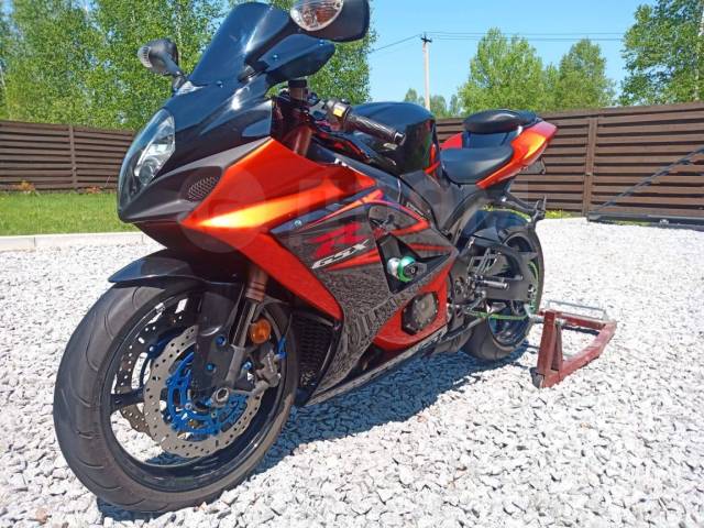 Suzuki GSX-R 1000. 1 000. ., , ,   