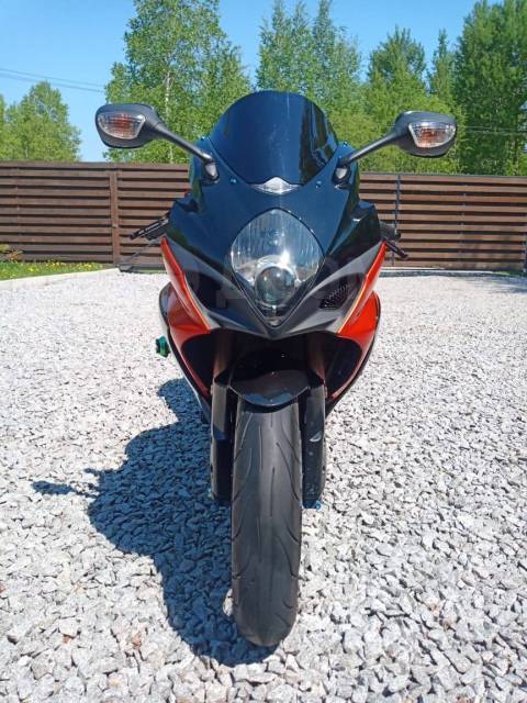 Suzuki GSX-R 1000. 1 000. ., , ,   