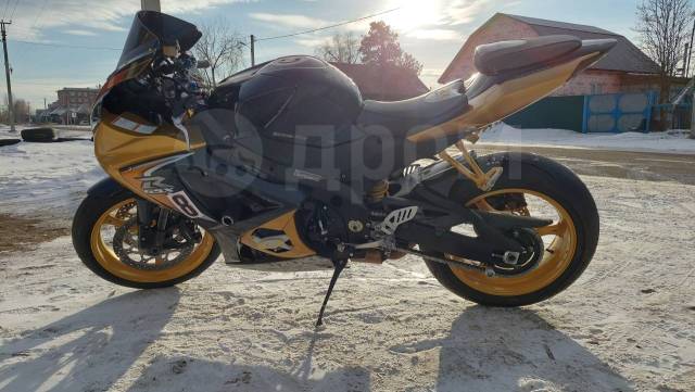 Suzuki GSX-R 1000. 1 000. ., , ,   