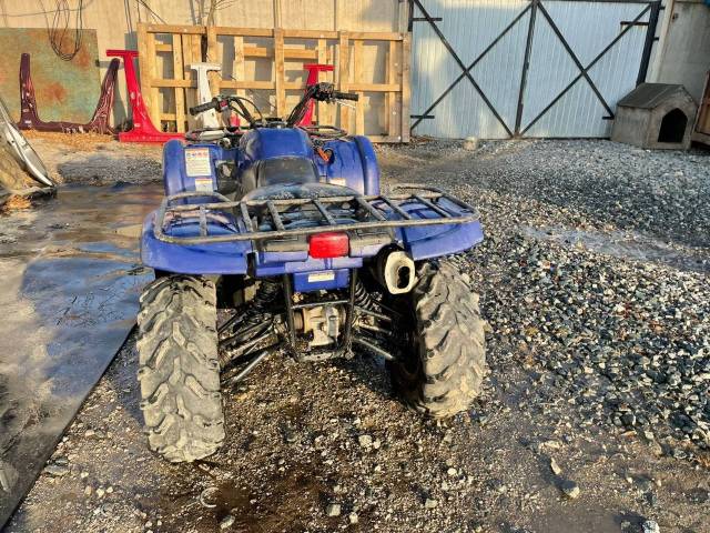 Yamaha Grizzly 660. ,  \,   