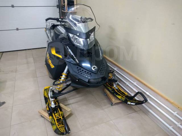 BRP Ski-Doo Summit Everest. ,  ,   