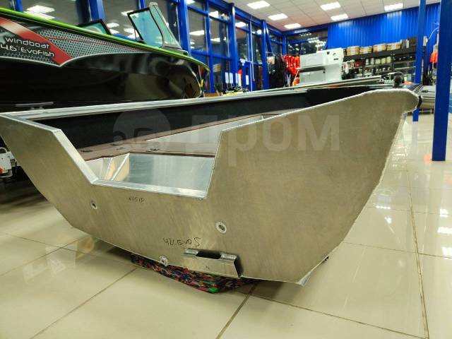 Windboat.  4,20.,   , 30,00.. 