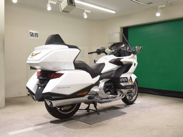 Honda GL 1800 Gold Wing. 1 800. ., , ,  .     