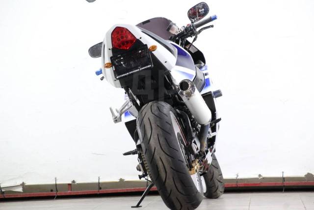 Suzuki GSX-R 1000. 1 000. ., , ,   