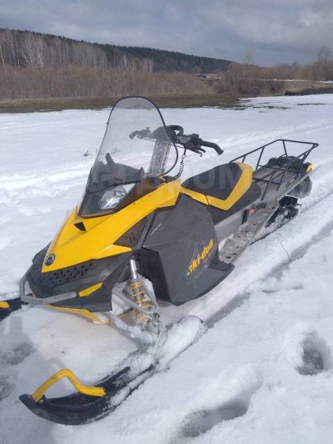 BRP Ski-Doo Summit. ,  ,   