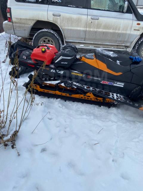 BRP Ski-Doo Summit X. ,  ,   