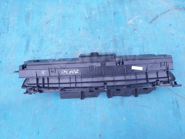  J1 [83800-47D11] Toyota Prius ZVW30 2Zrfxe 2-  83800-47D11  