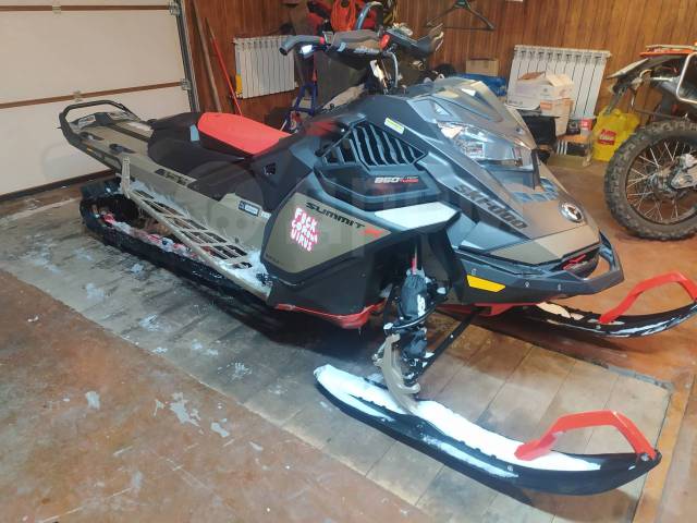 BRP Ski-Doo Summit. ,  ,   