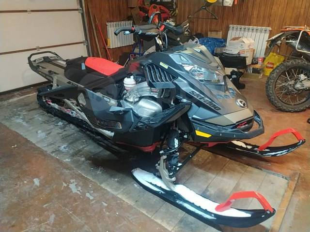 BRP Ski-Doo Summit. ,  ,   