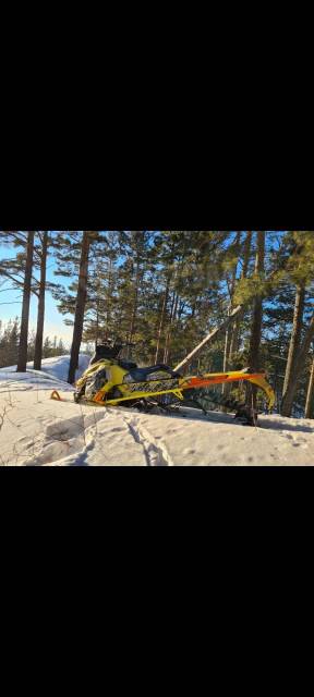 BRP Ski-Doo Summit X T3. ,  ,   