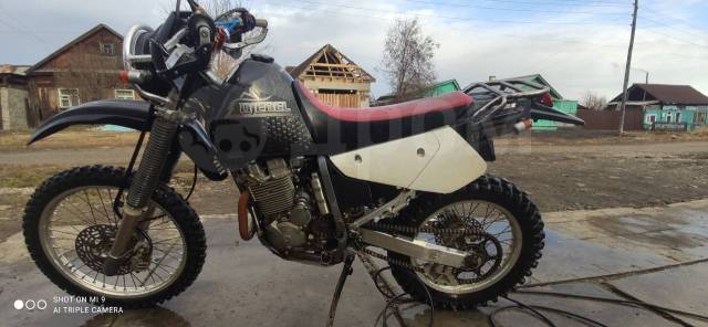 Suzuki Djebel 250. 250. ., , ,   