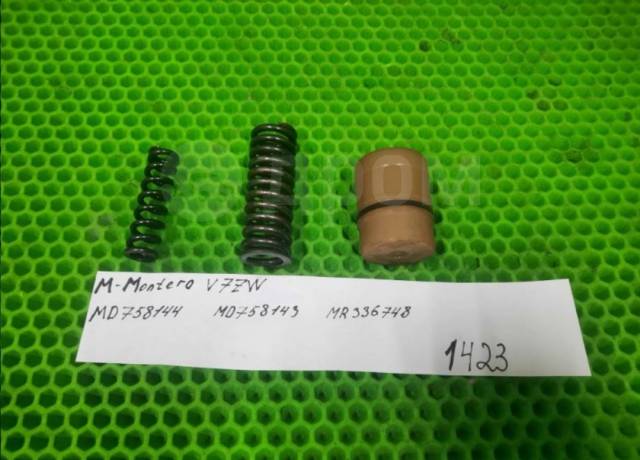 Купить Клапан сальник с пружиной АКПП Mitsubishi Montero V77W 6G83 ...