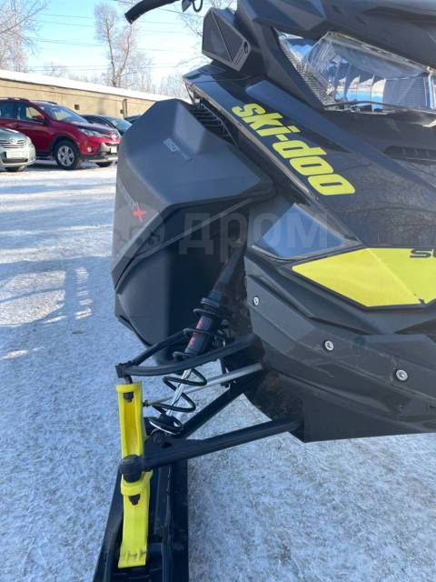 BRP Ski-Doo Summit X. ,  ,   