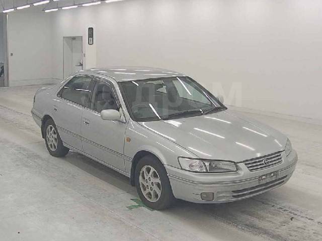 Toyota Camry Gracia Wagon