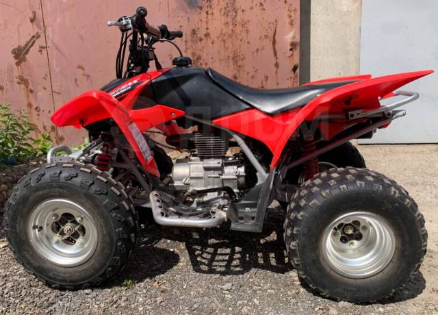 Honda TRX 250. ,  \,   