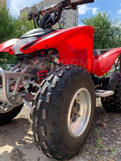 Honda TRX 250. ,  \,   