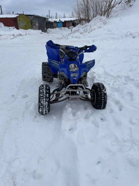 Yamaha YFZ 450. ,  \,   