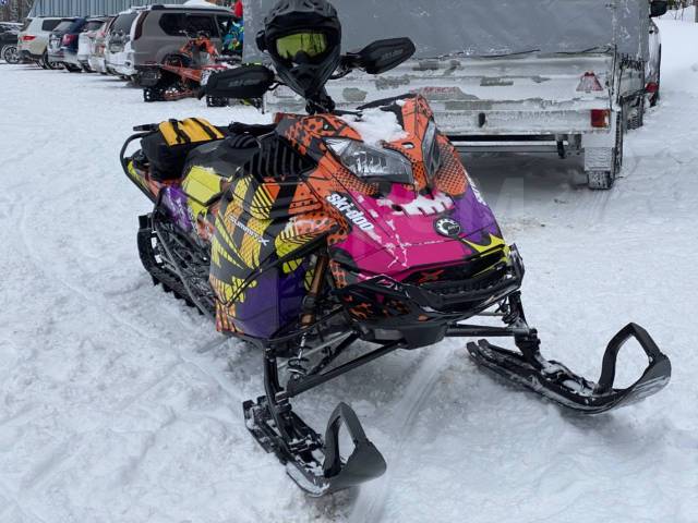 BRP Ski-Doo Summit. ,  ,   