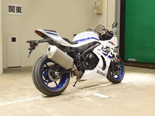 Suzuki GSX-R 1000. 1 000. ., , ,  .     