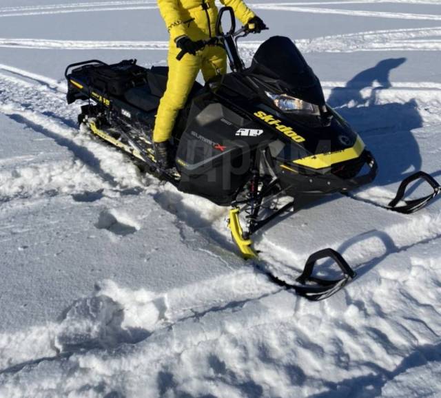 BRP Ski-Doo Summit. ,  ,   