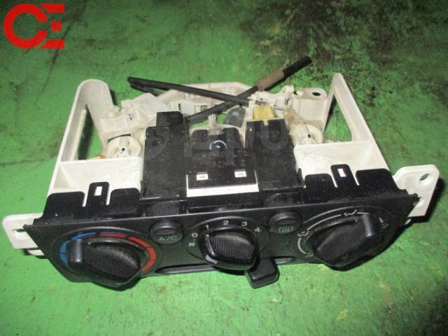 Купить Блок управления климат-контролем Mazda Demio DW3W в Улан-Удэ по цене: 1 3