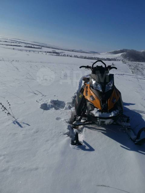 BRP Ski-Doo Summit. ,  ,   