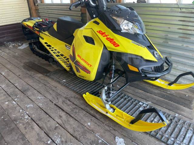 BRP Ski-Doo Summit. ,  ,   