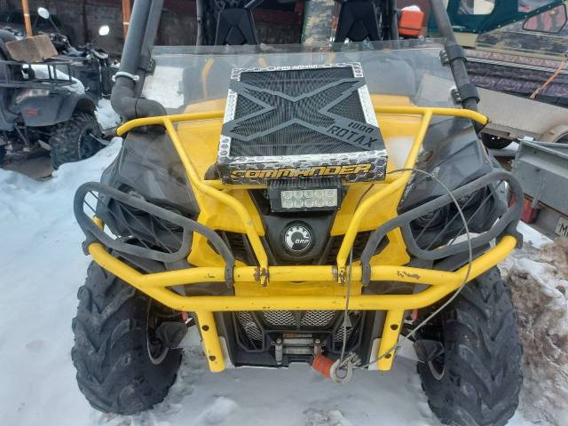 BRP Can-Am Commander 1000. ,  \,   