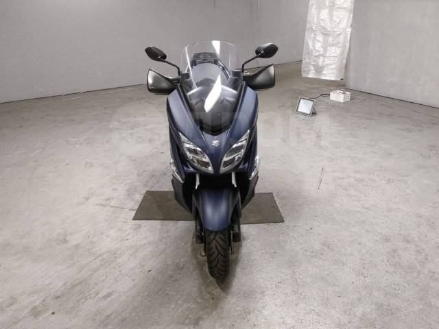 Suzuki Burgman. , ,  .     