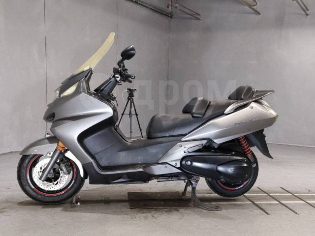 Honda Silver Wing. , ,  .     