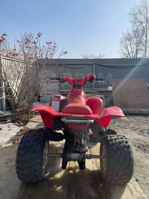 Honda TRX 300. ,  \,   