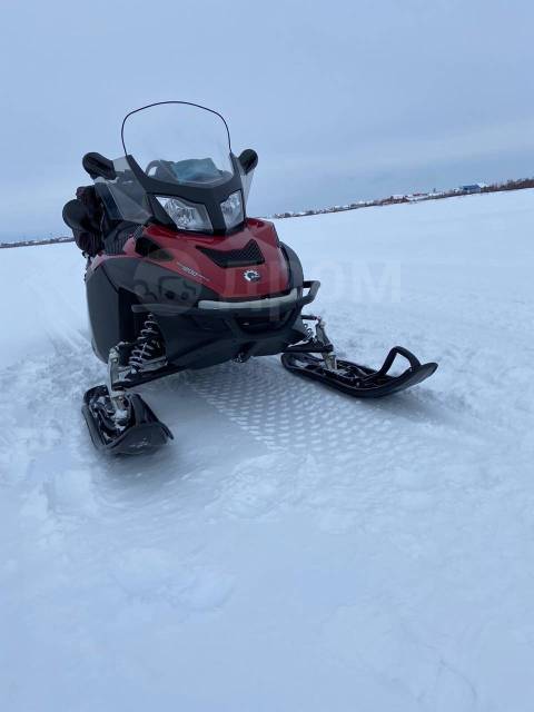 BRP Ski-Doo Expedition. ,  ,   