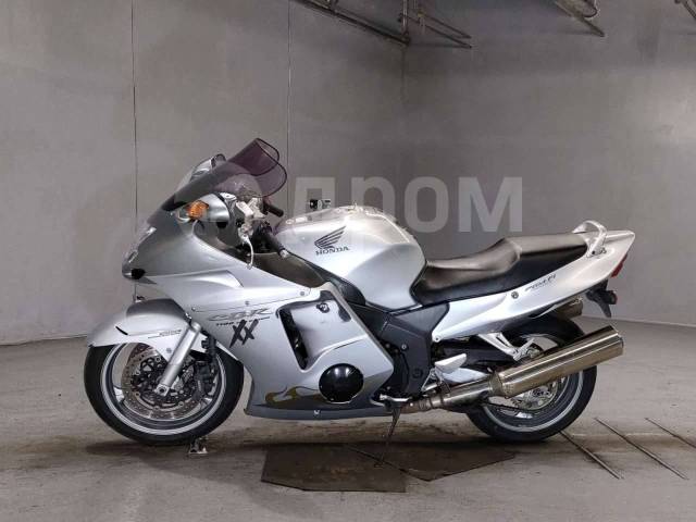 Honda CBR 1100XX. 1 100. ., , ,  .     